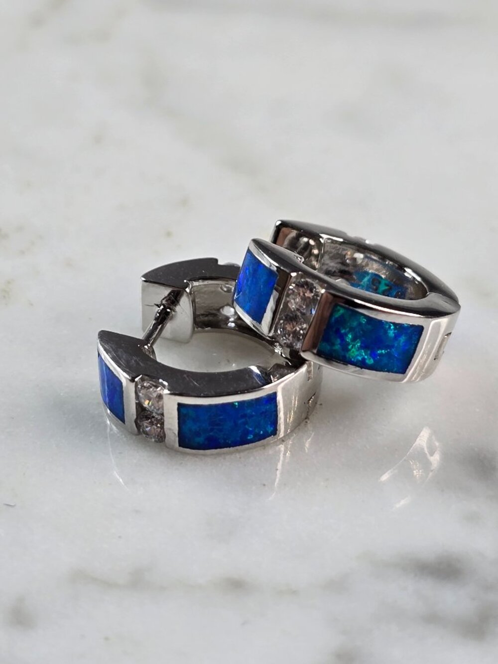 Womens Sterling Silver Modernist Blue Opal CZ Hoop Earrings 3.0g E2324